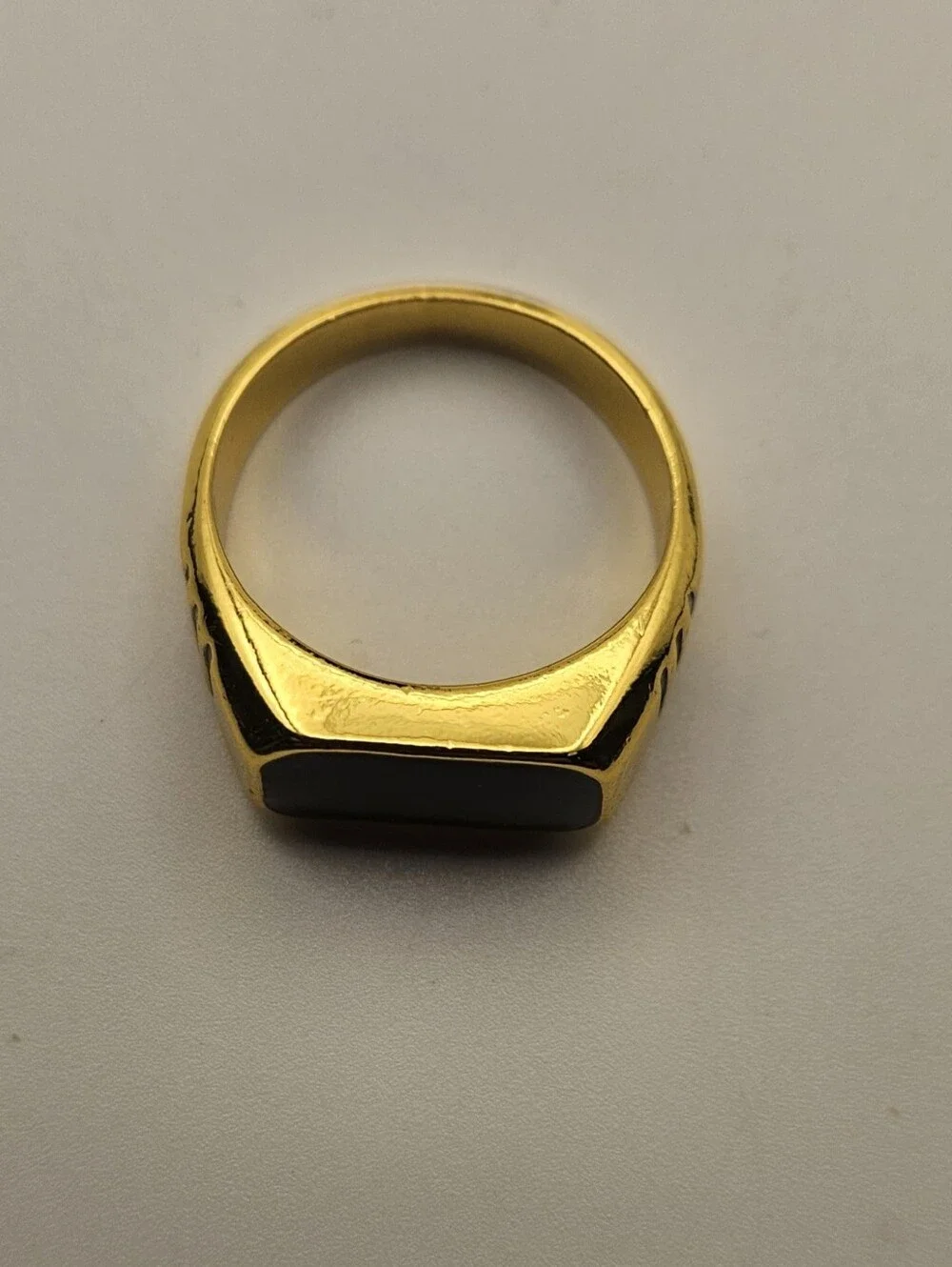 N/A gold tone